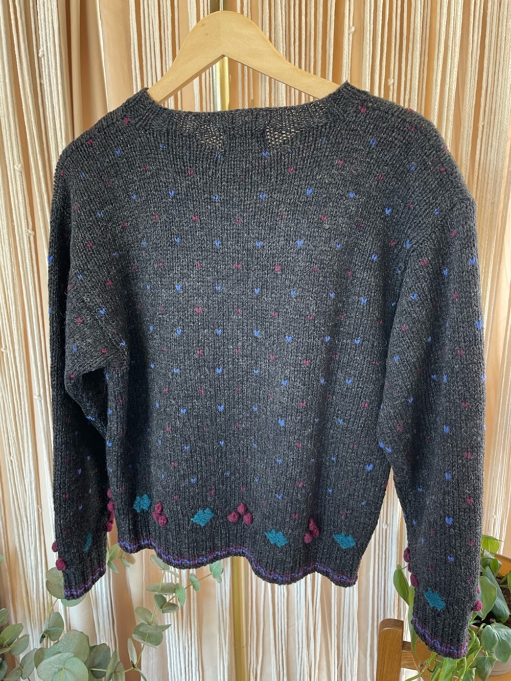 Vintage 1980s/1990s vintage Woolrich knit sweater,  "Swan" or "Goose" sweater - Picture 5 of 11